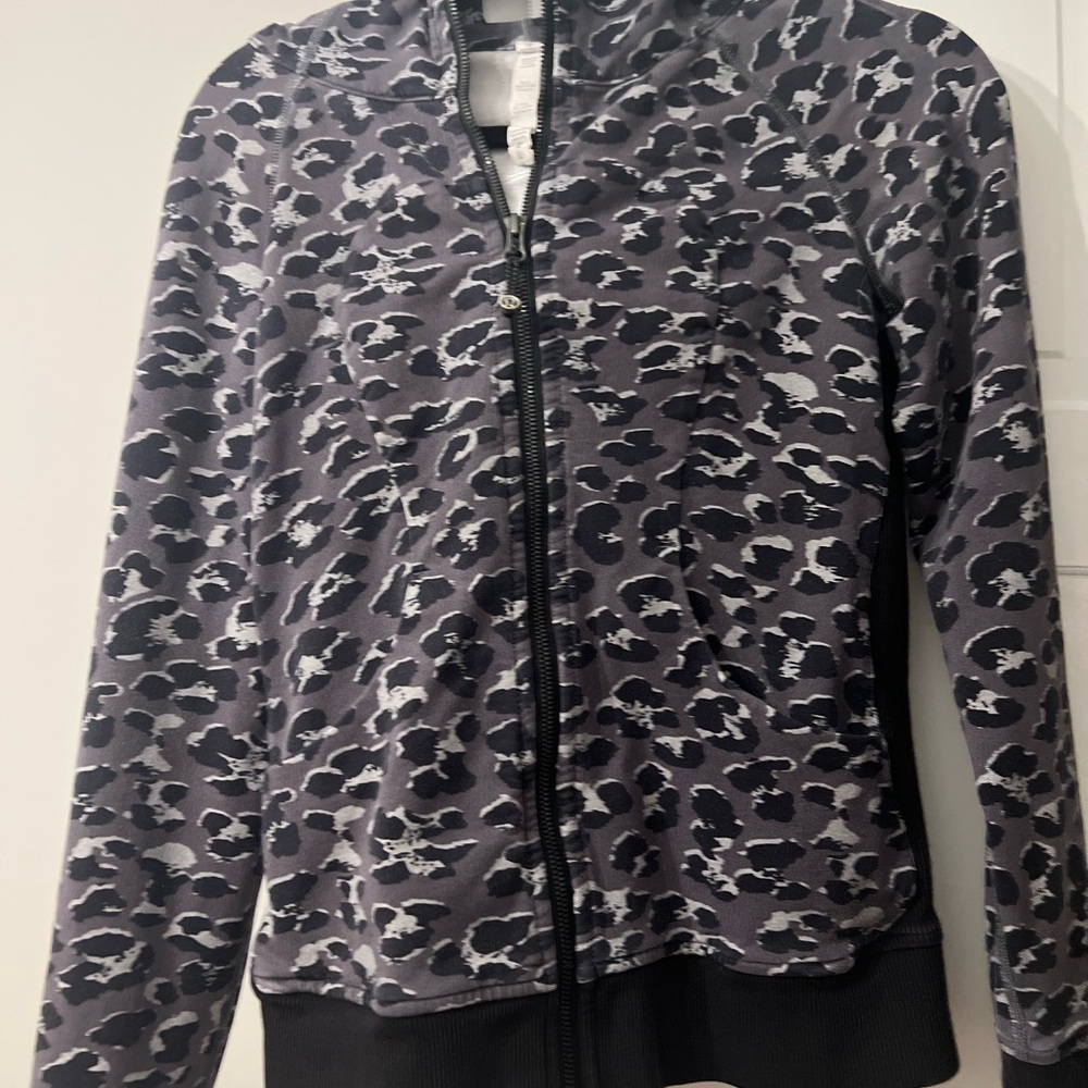 Lululemon Athletica Black and Gray Camouflage Jacket
